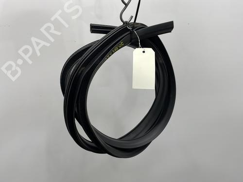 Rubber door seal CHRYSLER SEBRING (JS) 2.0 VVT | BP25210081C142 