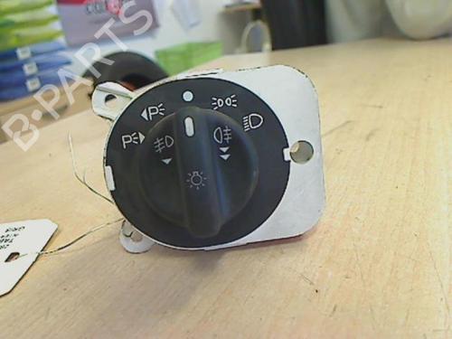 Used Headlight switch FORD MONDEO II Saloon (BFP) [1996-2000]  21229057