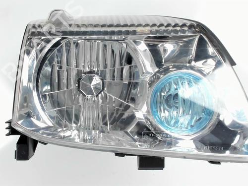 Right headlight NISSAN X-TRAIL I (T30) 2.2 dCi 4x4 | BP20403086C29 