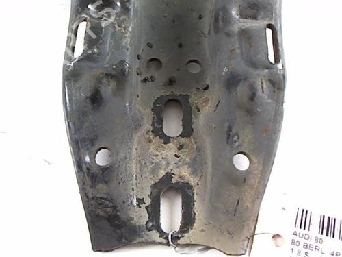Draagarm rechts voor AUDI 80 B3 Saloon (893, 894, 8A2) 1.8 S | BP21205772M13