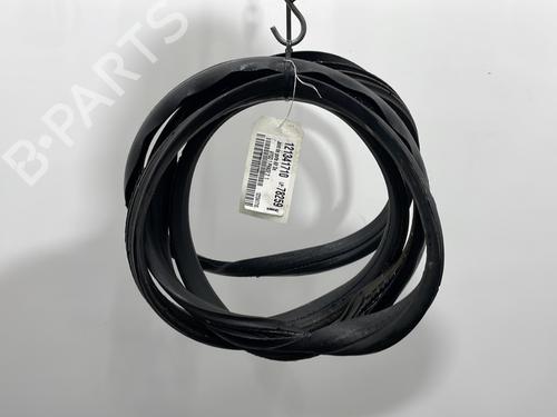 Used Rubber door seal TOYOTA AYGO (_B1_) 1.0 (KGB10_, KGB10R) (68 hp) 32373770
