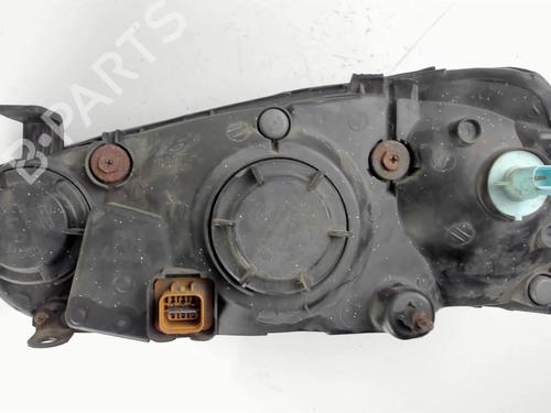 Used Right headlight HYUNDAI ELANTRA III (XD) 2.0 CRDi (113 hp) 20443102