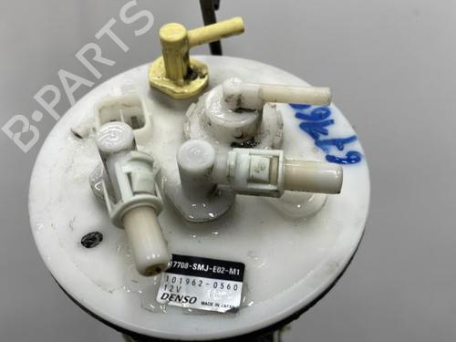 Used Fuel pump HONDA CIVIC VIII Hatchback (FN, FK) 2.2 CTDi (FK3) (140 hp) 21240876