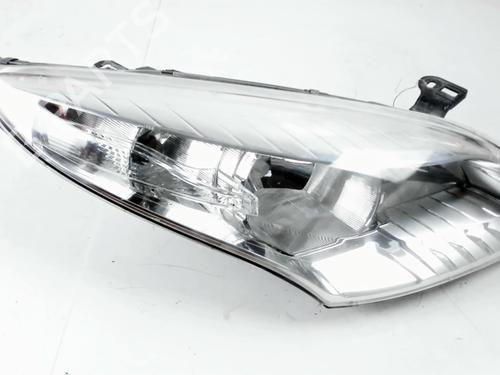 Right headlight RENAULT MEGANE III Hatchback (BZ0/1_, B3_) 1.9 dCi (BZ0N, BZ0J) | BP31817565C29