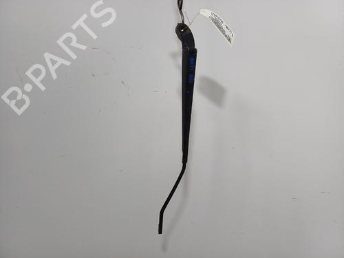 Used Front windshield wiper arm Front windshield wiper arm 37414726 37414726