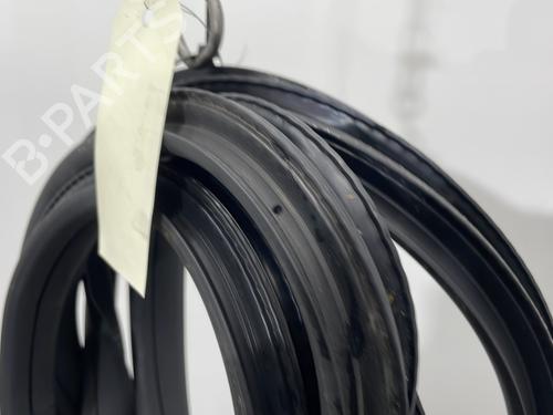 Borracha vedante da porta MERCEDES-BENZ CLA Coupe (C117) CLA 200 CDI / d (117.308) | BP30755975C142