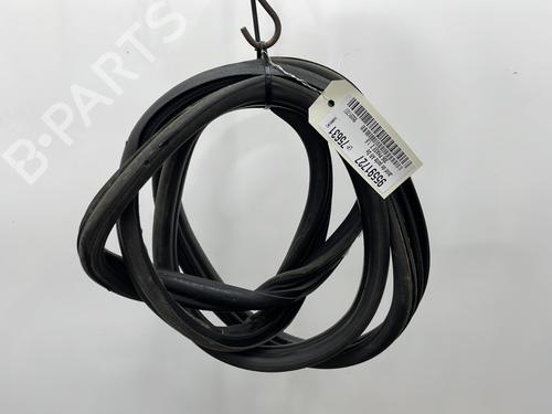 Used Rubber door seal PEUGEOT 306 Hatchback (7A, 7C, N3, N5) 1.6 (98 hp) 21062395
