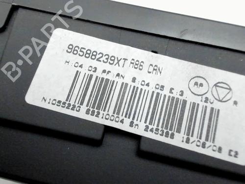 climate-control-citroen-c3-pluriel-hb_-2003-32786984 main image