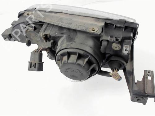 Right headlight HYUNDAI SONATA III (Y-3) 3.0 i V6 | BP20478203C29 