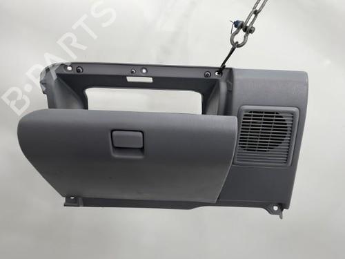 Used Glove box TOYOTA STARLET (_P9_) 1.3 (EP91_, EP91R) (75 hp) 21207473