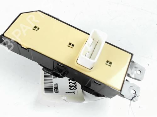 Left front window switch HYUNDAI SANTA FÉ I (SM) 2.0 CRDi 4x4 | BP27091764I27