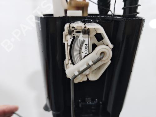 Used Fuel pump Fuel pump PEUGEOT PARTNER MPV (5_, G_) [1996-2026] 33960437 33960437