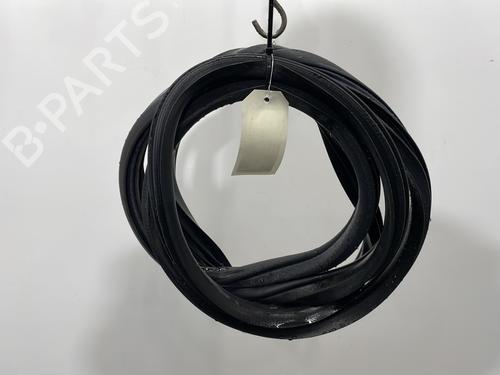 Türkonturgummi für FIAT 500L (351_, 352_) 1.3 D Multijet (199LXY1A, 199LXY11) (84 hp) 30443898