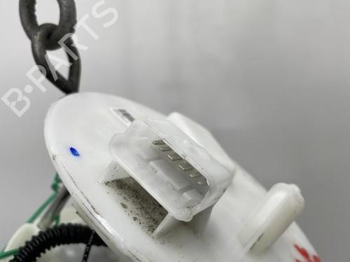 Used Fuel pump RENAULT TWINGO III (BCM_, BCA_) 1.0 SCe 65 (BCMJ) (65 hp) 20388088