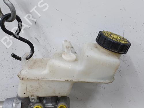 Used Brake master cylinder Brake master cylinder 20401946 20401946