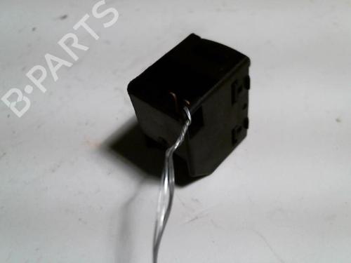 Used Right front window switch Right front window switch VW GOLF IV (1J1) 1.9 TDI (101 hp) 25264118 25264118