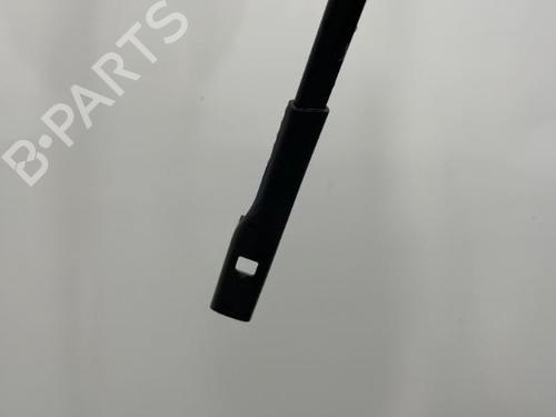Front windshield wiper arm AUDI A3 Sportback (8VA, 8VF) 2.0 TDI | BP20463583C143 