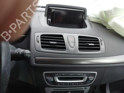 Left daytime light RENAULT MEGANE III Grandtour (KZ0/1) 1.5 dCi (KZ09, KZ0D, KZ1G, KZ29, KZ14, KZ1W, KZ10, KZ1F,... | BP32013932C104 