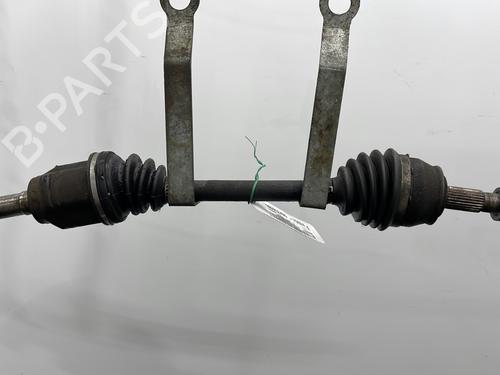 Used Left front driveshaft FIAT GRANDE PUNTO (199_) 1.3 D Multijet (75 hp) 26181523