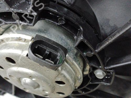 Used Radiator fan Radiator fan RENAULT SCÉNIC II (JM0/1_) 1.9 dCi (JM14) (131 hp) 20424240 20424240