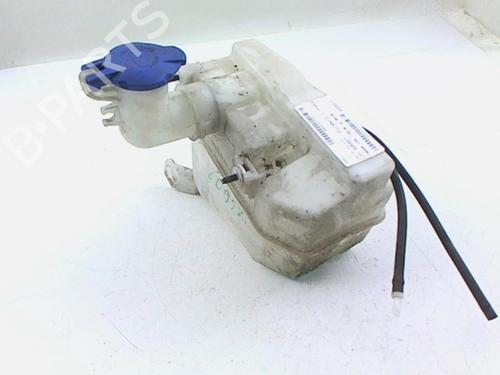 Used Windscreen washer tank Windscreen washer tank 20426319 20426319