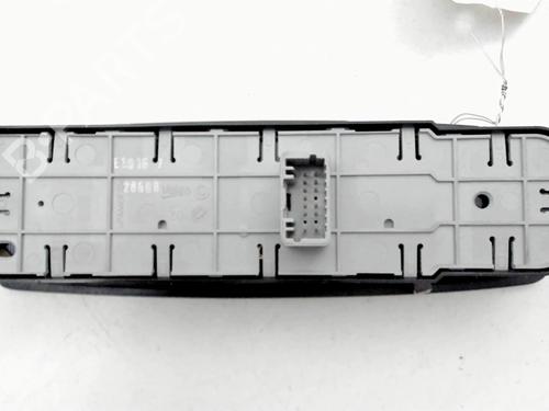 Used Left front window switch Left front window switch 39575861 39575861
