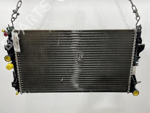 Used Water radiator MERCEDES-BENZ VITO Bus (W639) 115 CDI (639.701, 639.703, 639.705) (150 hp) 26497770