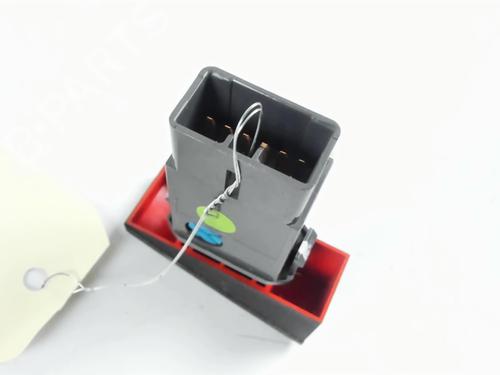 Used Warning switch Warning switch CHEVROLET SPARK (M300) 1.0 LPG (65 hp) 23968368 23968368