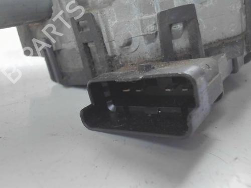 Used Front wiper motor RENAULT TWINGO II (CN0_) 1.5 dCi (CN0E) (64 hp) 20450872