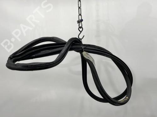 Used Rubber door seal VW GOLF VI (5K1) 2.0 TDI (170 hp) 20389887