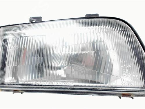 Right headlight KIA SPORTAGE SUV (K00) 2.0 TD 4WD | BP20478201C29 