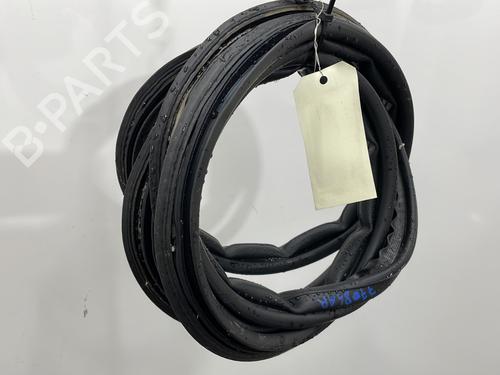 Rubber door seal OPEL CORSA F (P2JO) CORSA-e (68) | BP27499763C142 