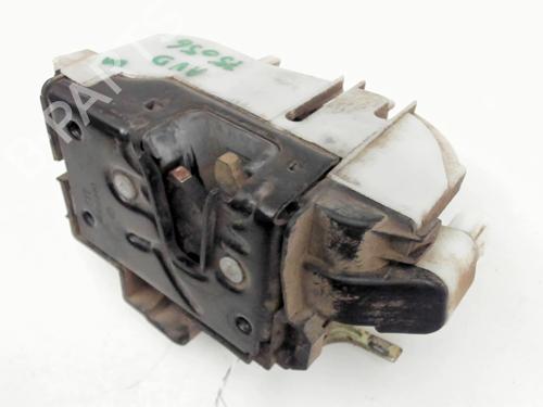 Front right lock VW POLO III (6N1) 64 1.9 SDI | BP29921696C97