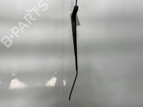 Used Front windshield wiper arm Front windshield wiper arm DAIHATSU CUORE VI (L251, L250_, L260_) 1.0 (58 hp) 21240375 21240375