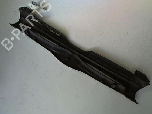 Grille FORD MONDEO I (GBP) 1.8 i 16V | BP21203546C40 