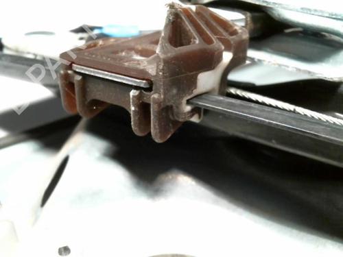 Used Front right window mechanism Front right window mechanism SEAT IBIZA III (6L1) 1.4 TDI (75 hp) 22914651 22914651
