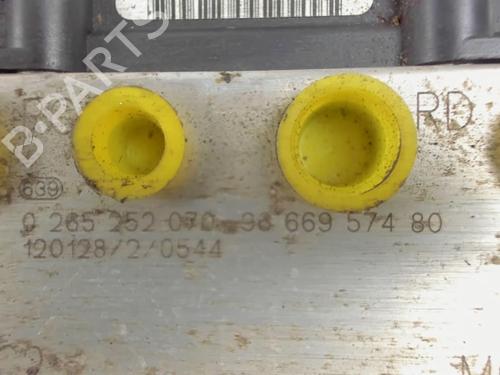Used ABS pump ABS pump PEUGEOT 308 SW I (4E_, 4H_) 1.6 HDi (92 hp) 20465538 20465538
