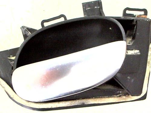 Used Front right interior door handle Front right interior door handle PEUGEOT 206 CC (2D) 1.6 16V (2DNFUF, 2DNFUR) (109 hp) 20399546 20399546