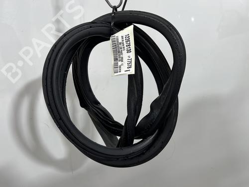 rubber-door-seal-peugeot-308-sw-i-4e_-4h_-2007-2008-2009-2010-2011-2012-2013-2014-33314982 main image