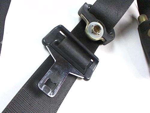 Rear left belt tensioner MERCEDES-BENZ M-CLASS (W163) ML 270 CDI (163.113) | BP21234985C89 