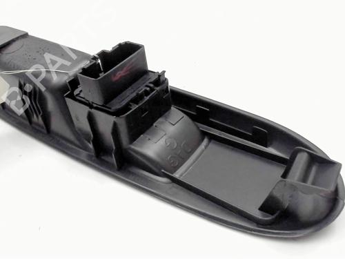 Used Left front window switch Left front window switch RENAULT CLIO II (BB_, CB_) [1998-2016] 36526303 36526303