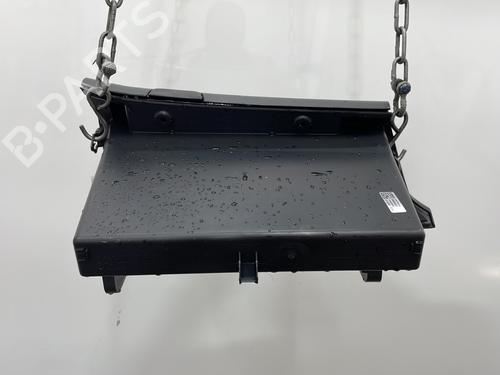 glove-box-toyota-proace-bus-mdz_-2016-27536071 main image