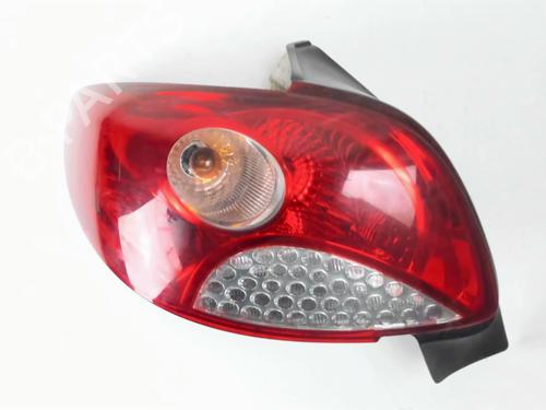 Used Left taillight PEUGEOT 206+ (2L_, 2M_) 1.4 HDi eco 70 (68 hp) 30136962
