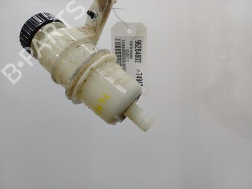 Used Power steering reservoir Power steering reservoir 21592906 21592906