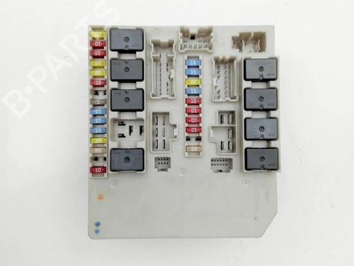 Sikringsdåse RENAULT CLIO III (BR0/1, CR0/1) 1.6 16V (BR09, BR0T, CR09, CR0T) (88 hp) 28361806