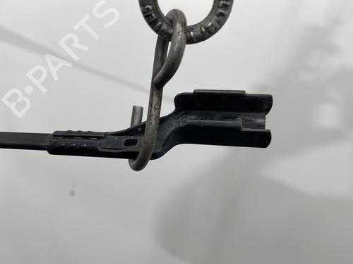 Front windshield wiper arm PEUGEOT 2008 I (CU_) 1.2 THP 110 / PureTech 110 | BP27873739C143 