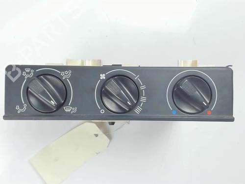 Used Climate control Climate control 21238104 21238104