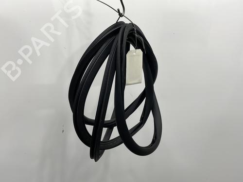 Rubber door seal VW POLO IV (9N_, 9A_) 1.2 | BP25404874C142