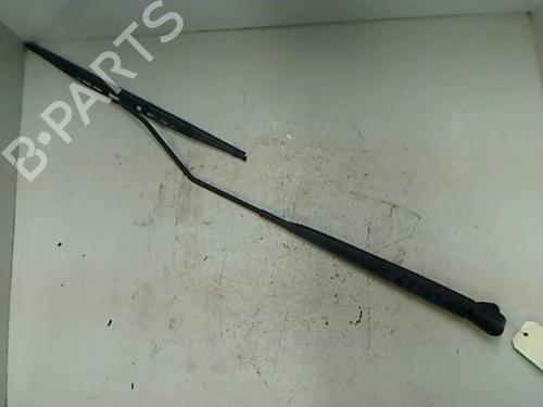 Used Front windshield wiper arm PEUGEOT 1007 (KM_) 1.6 16V (109 hp) 20476369