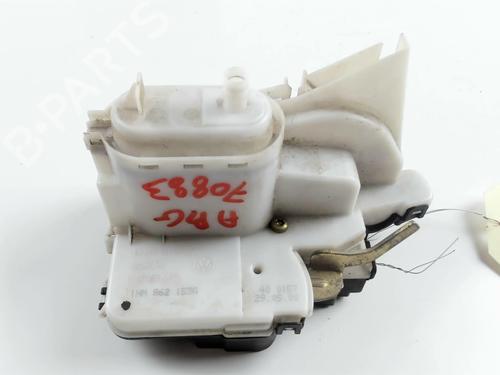Rear left lock VW POLO (6N2) 1.4 16V | BP20464952C100 
